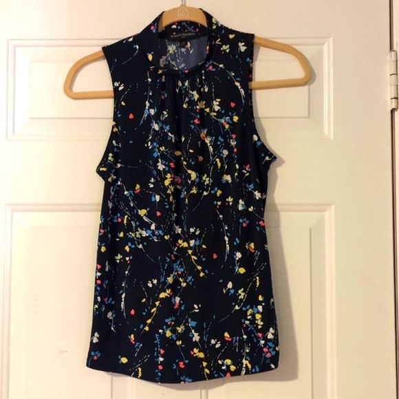 Banana Republic Tops - XS halter sleeveless tank top summer polyester stretches casual shirt BR light